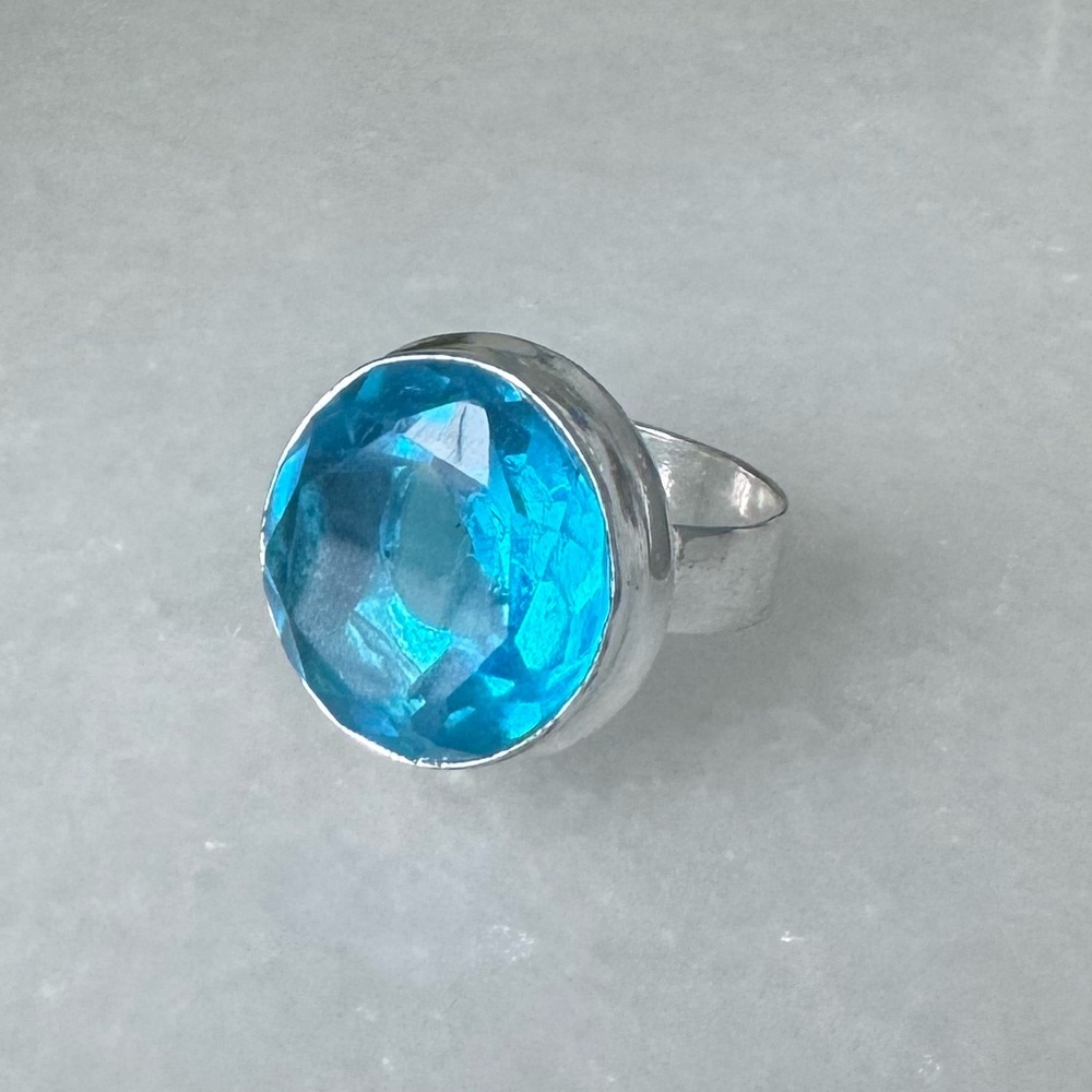 NWOT Sundance Blue Glacier Ring, Blue Topaz, Sterling Silver